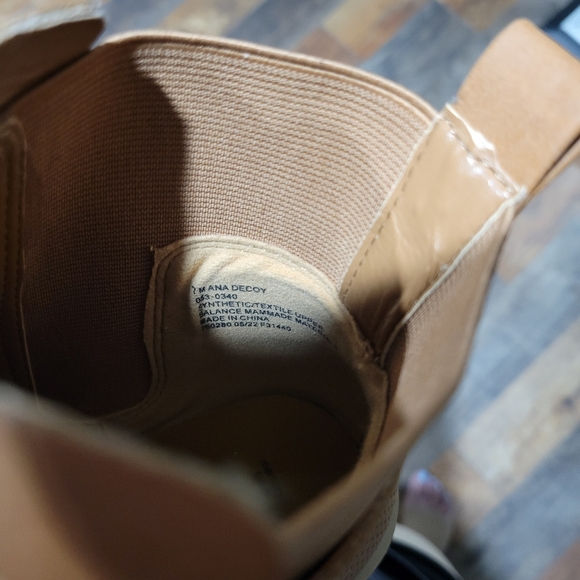 a.n.a Womens Decoy Wedge Heel Booties Cognac Brown Size 7 NWOB - Picture 3 of 9